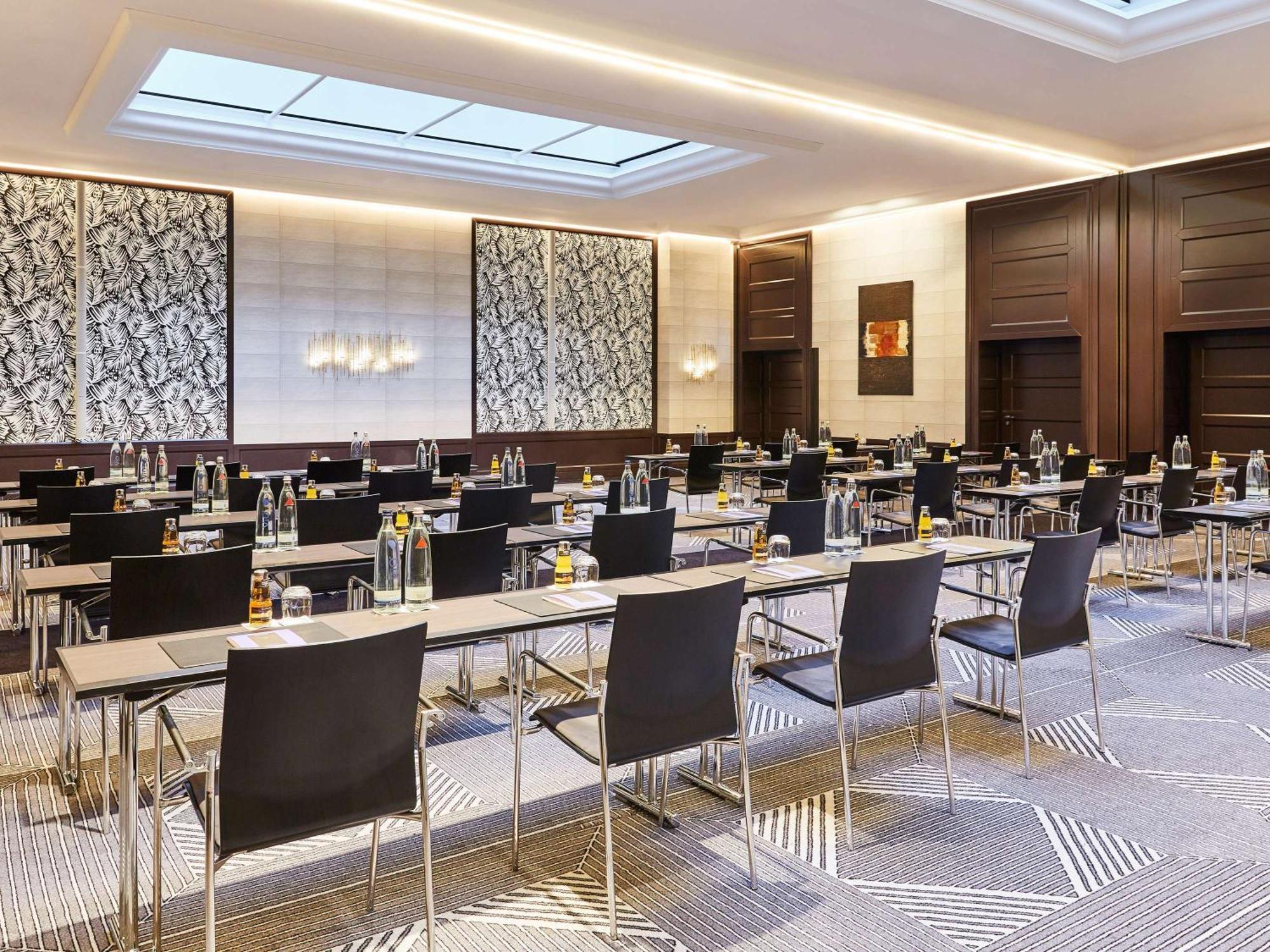 فندق سوفيتل فرانكفورت أوبرا المظهر الخارجي الصورة Meeting room