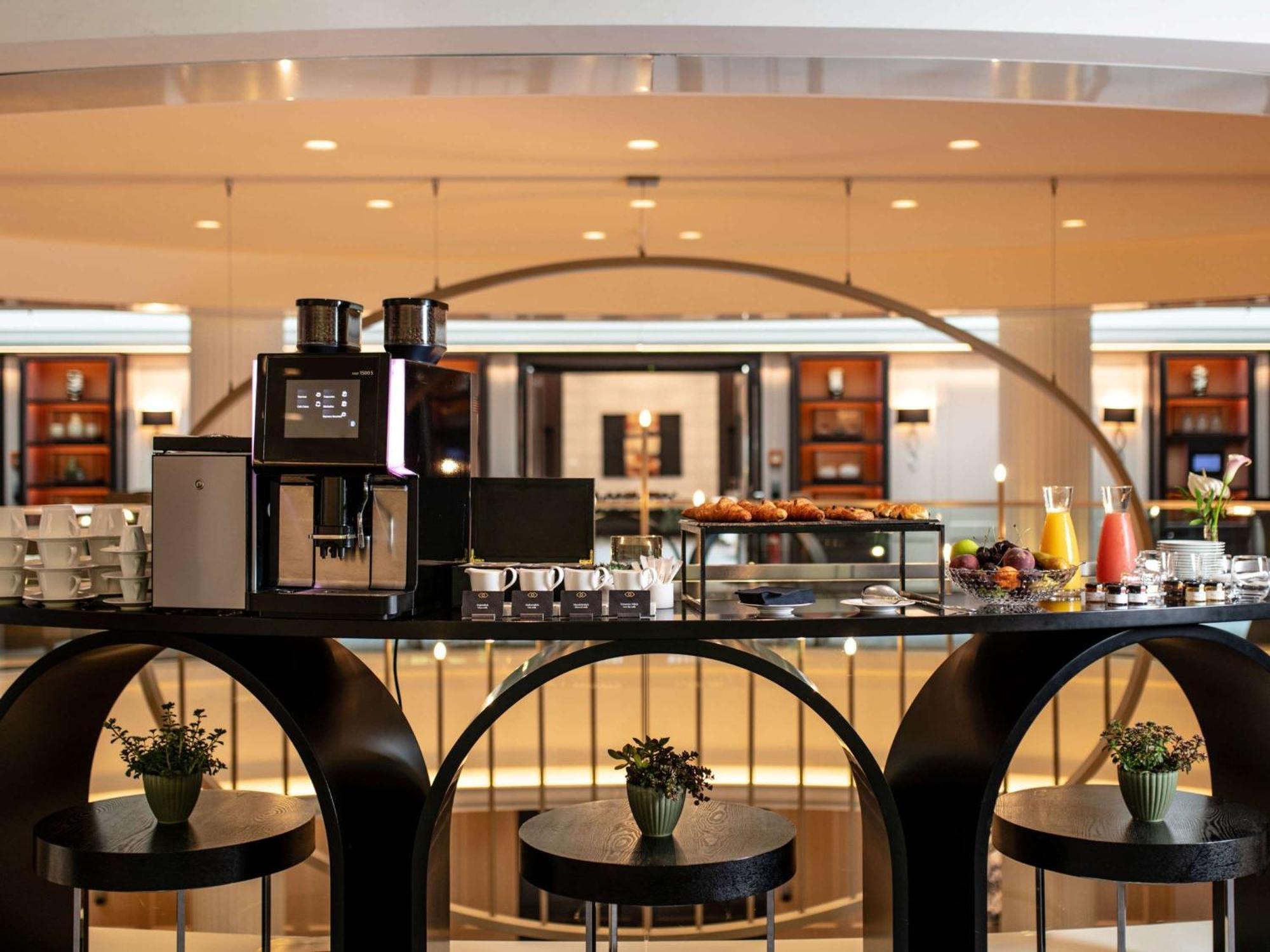 فندق سوفيتل فرانكفورت أوبرا المظهر الخارجي الصورة The Coffee Shop