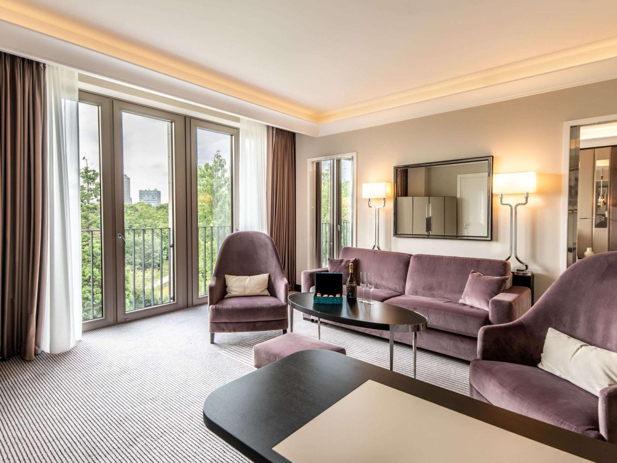 فندق سوفيتل فرانكفورت أوبرا المظهر الخارجي الصورة Suite at the InterContinental Paris Le Grand
